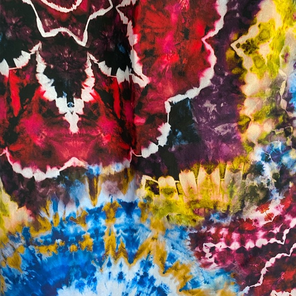 ***Designer*** Alicia Olivia Tie Dye Kaleidoscope mini dress designer| Luxury - Picture 10 of 14